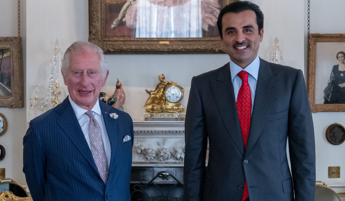 HH the Amir Meets UK Crown Prince